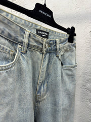 Slightly flared scimitar jeans