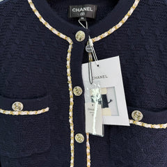 Chain-decorated round-neck cardigan