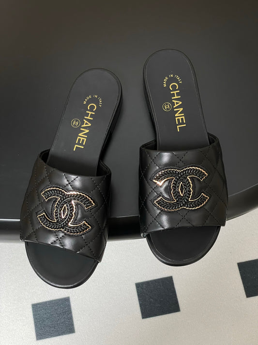 Diamond-patterned flip-flops