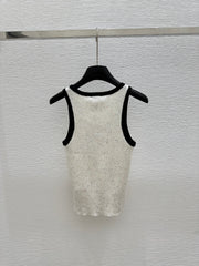 Crew neck knitted vest