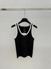 Crew neck knitted vest