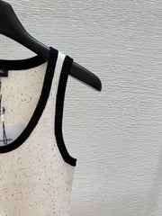 Crew neck knitted vest