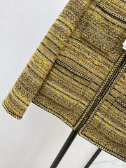 This jacket with a trim design is gorgeous