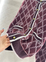 Round neck diamond jacquard knit cardigan