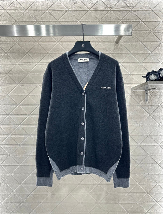 Contrast Color Fake Two-Piece Knit Cardigan