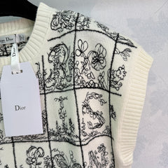 Plaid embroidered knitted vest