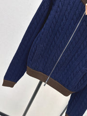 A stand-up collar jacket with contrasting trims