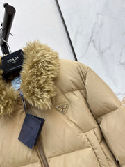 Short down puffer jacket with wool collar