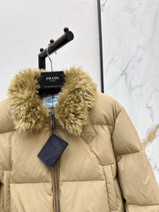 Short down puffer jacket with wool collar