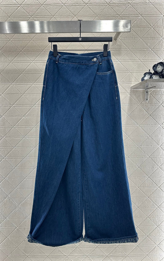 Deconstructed Wide-Leg Jeans