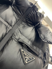 Hooded, detachable down jacket