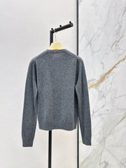 Half-button crew neck cashmere knit sweater