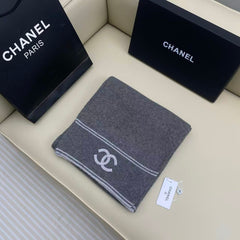 Wool and cashmere knitted shawl/scarf