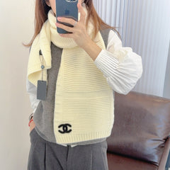 Double-sided jacquard knit scarf