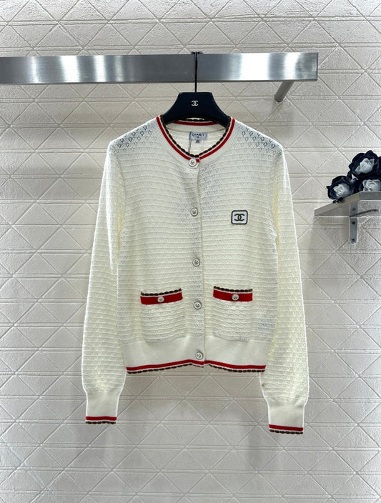 Color-blocked crew neck knitted cardigan
