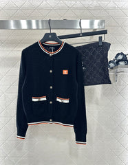 Color-blocked crew neck knitted cardigan