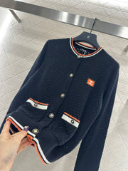 Color-blocked crew neck knitted cardigan