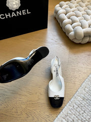 Mary Jane chunky heeled shoes