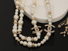 Sweater Pearl Necklace