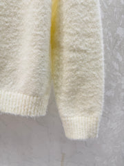 Solid color simple round neck knitted long-sleeved cardigan