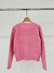 cardigan with small pockets at the hem