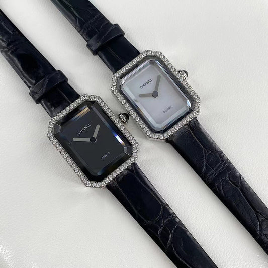 Eight Hearts Eight Arrows Zirconia Watch