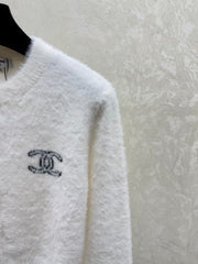 Color-blocked lettered crew neck knit long-sleeved cardigan