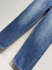 Front pocket jeans