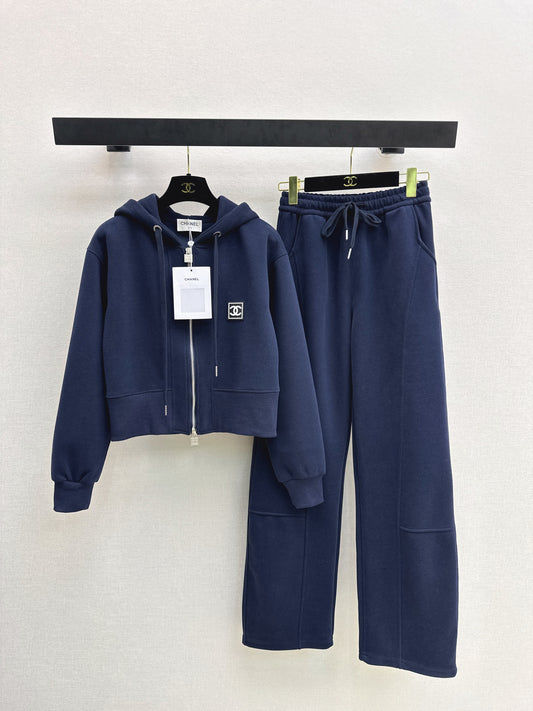 Badge-decorated casual set