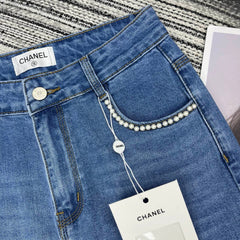 Straight-leg jeans with beaded pockets