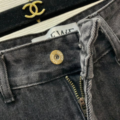 Straight-leg jeans with embroidered knees