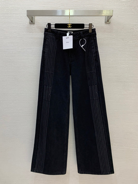 Printed Loose Fit Versatile Jeans