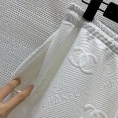 Embossed logo fashion casual sportswear set