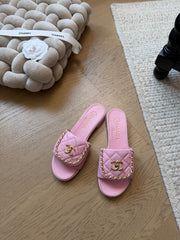 Backpack-style slippers