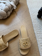Backpack-style slippers