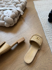 Backpack-style slippers