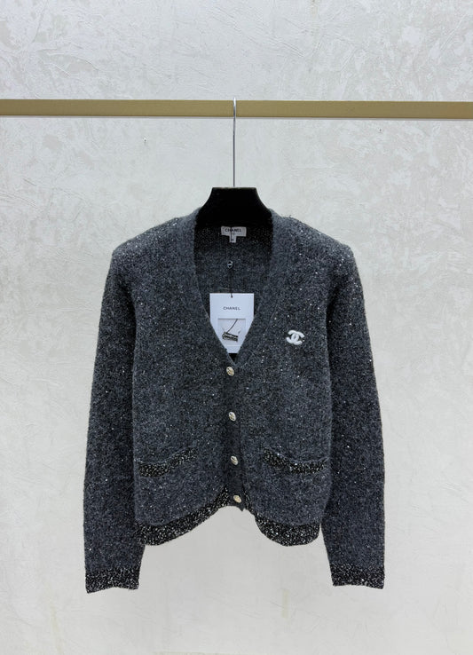 Solid color sequined V-neck knit long-sleeved cardigan