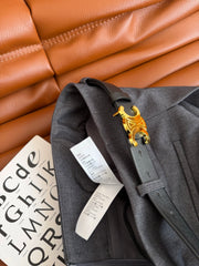 Belt-embellished slit culottes