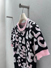 Black and Pink Color-Blocked Knit Short-Sleeve T-Shirt