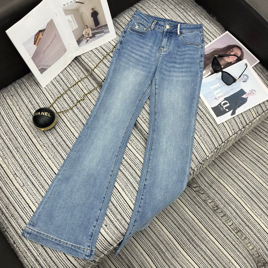 Riveted Earflared Jeans