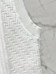 Stretch Fit Diamond Pattern Knit Vest