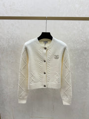 simple round neck knit long-sleeved cardigan