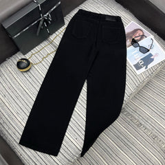 Straight-leg jeans