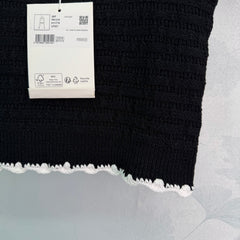 Wavy-edged Knit Vest