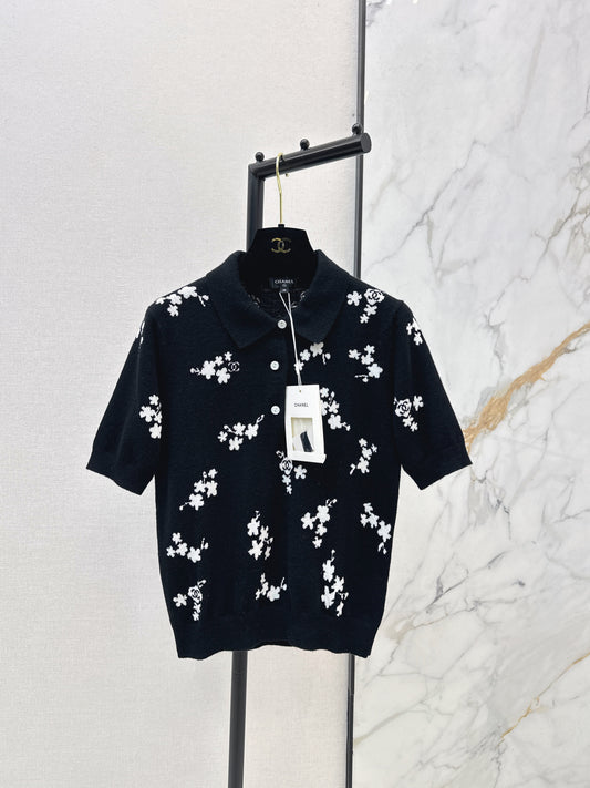 Lace V-neck Hooded Long-Sleeve T-Shirt