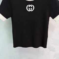 Color-blocked crew neck knit short-sleeved top