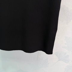 Color-blocked crew neck knit short-sleeved top