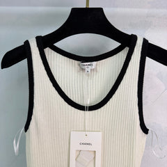 Black and white color-blocked knit vest
