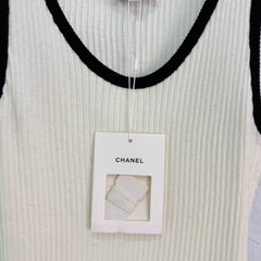 Black and white color-blocked knit vest