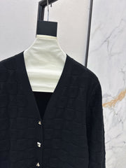 Contrast-color knit cardigan